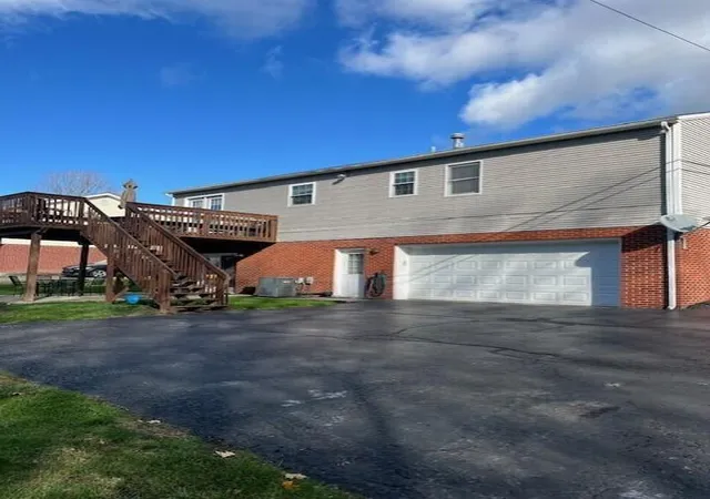 2nd image of 125 Brookshire Dr, Danville, KY 40422 | MLS# 24025303