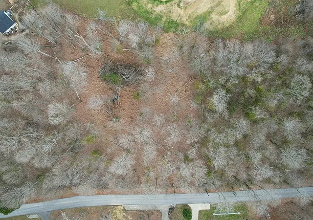5th image of 1151 Hunter Dr, Lancaster, KY 40444 | MLS# 24025953