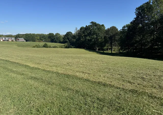 1st image of 30,31,32 Remington Dr, Russell Springs, KY 42642 | MLS# 24017911