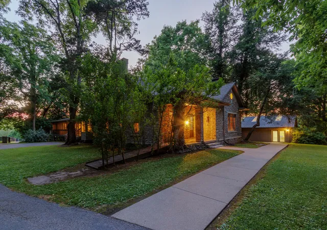 Photo 1 of Sale Pending at 800 A S Scruggs, Frankfort, KY 40601 | MLS# 24005324 | Listing updated on 2025-09-12