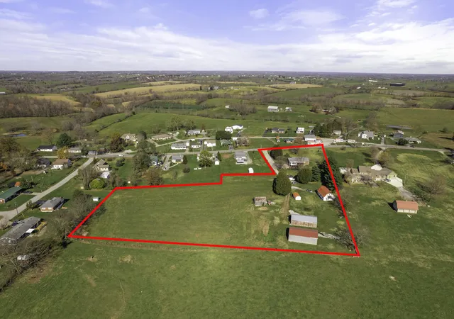 1st image of 1141 Danville Rd, Lancaster, KY 40444 | MLS# 24024042