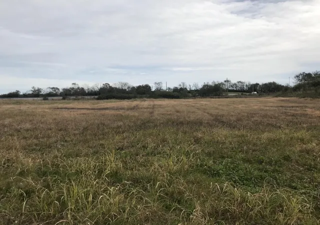 Photo 3 of Land for sale at 300 Rolling Hills Ln, Winchester, KY 40391 | MLS# 1805484 | Listing updated on 2026-10-13
