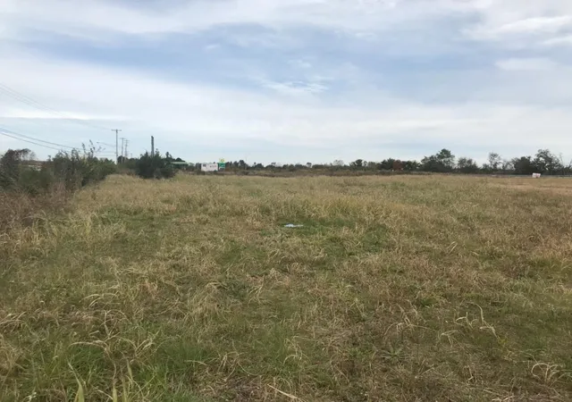 Photo 4 of Land for sale at 300 Rolling Hills Ln, Winchester, KY 40391 | MLS# 1805484 | Listing updated on 2026-10-13