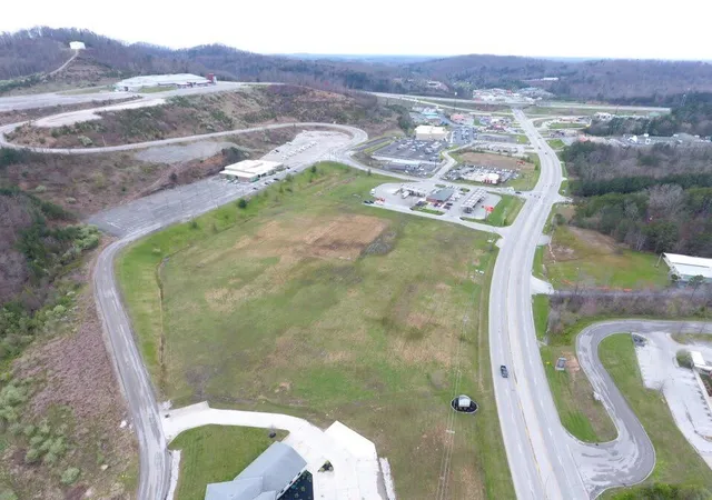 Photo 4 of Land for sale at 999 Cumberland Falls Hwy, Corbin, KY 40701 | MLS# 95462 | Listing updated on 2026-10-13