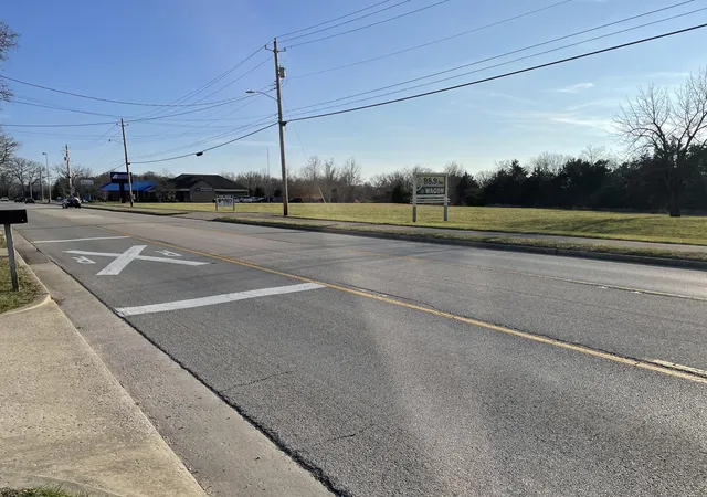 3rd image of 525 Walnut Meadow Rd, Berea, KY 40403 | MLS# 22020410