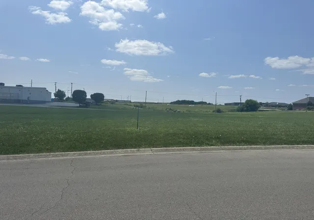 2nd image of 312 Anna Hume Blvd, Richmond, KY 40475 | MLS# 23014824