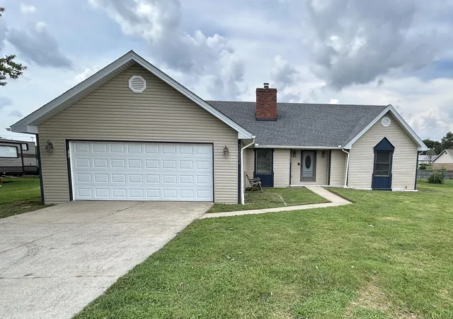 Photo 1 of Single family home for sale at 1692 Patterson Branch Rd, Somerset, KY 42503 | MLS# 25003387 | Listing updated on 2026-09-22