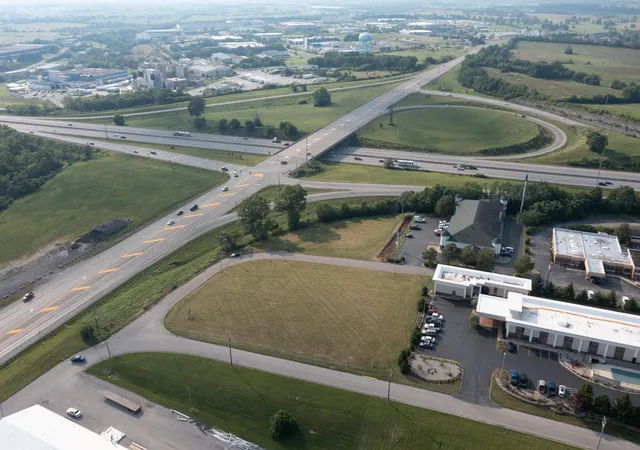 5th image of 800 Interstate Dr, Winchester, KY 40391 | MLS# 20111867