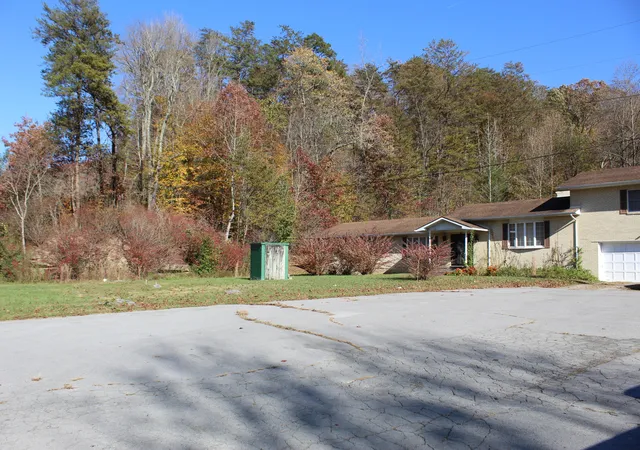 Photo 1 of Land for sale at 2794 Us 25, Middlesboro, KY 40965 | MLS# 23021321 | Listing updated on 2025-09-12