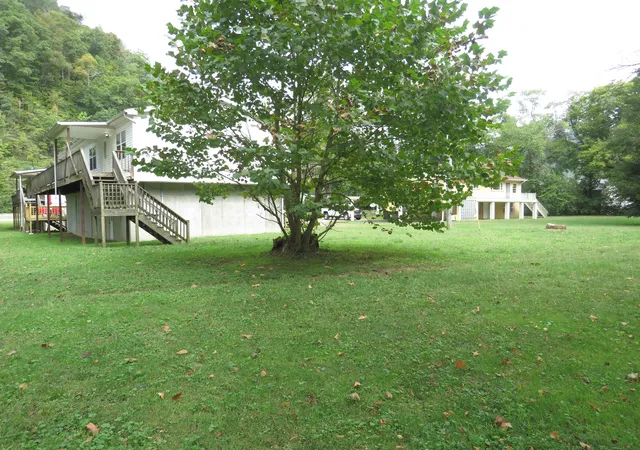Photo 4 of Sale Pending at 117 Kelly St, Evarts, KY 40828 | MLS# 23018334 | Listing updated on 2025-10-16