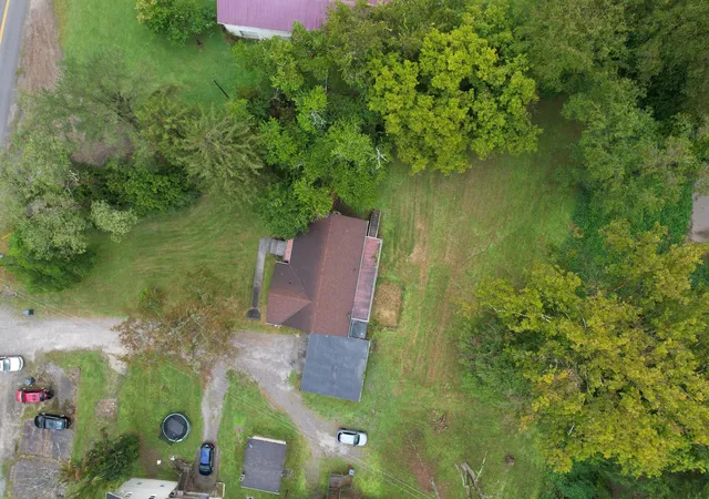 Photo 4 of Single family home for sale at 115 Kelly St, Evarts, KY 40828 | MLS# 24019916 | Listing updated on 2025-10-19
