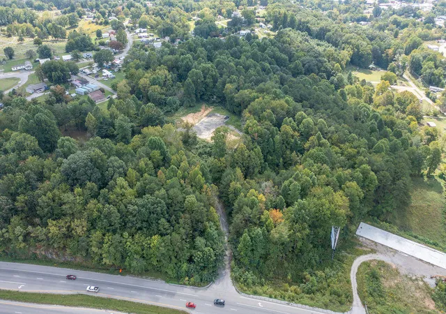 Photo 1 of Land for sale at 141 E Cumberland Gap Pkwy, Corbin, KY 40701 | MLS# 23018405 | Listing updated on 2026-09-25