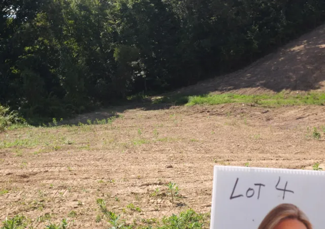 Photo 3 of Land for sale at 4 Golden Pond Dr, London, KY 40741 | MLS# 22015138 | Listing updated on 2026-10-13