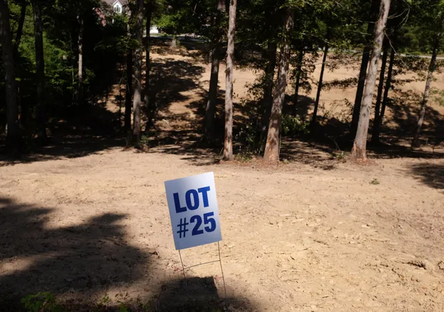 Photo 1 of Land for sale at 25 Cliff Line Dr, London, KY 40741 | MLS# 22015142 | Listing updated on 2025-09-26