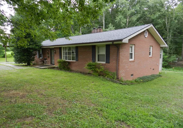 Photo 2 of Single family home for sale at 288 Foley Rd, Corbin, KY 40701 | MLS# 25014464 | Listing updated on 2025-11-25