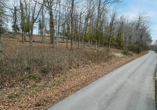 3rd image of 1117 Hunter Dr Dr, Lancaster, KY 40444 | MLS# 24025952