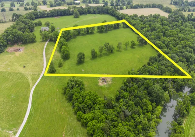 Homes for sale in Midway, KY | 2639 Weisenberger Mill Rd, Midway, KY 40347 | MLS# 25012454