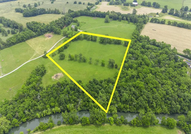 Homes for sale in Midway, KY | 2639 Weisenberger Mill Rd, Midway, KY 40347 | MLS# 25012454