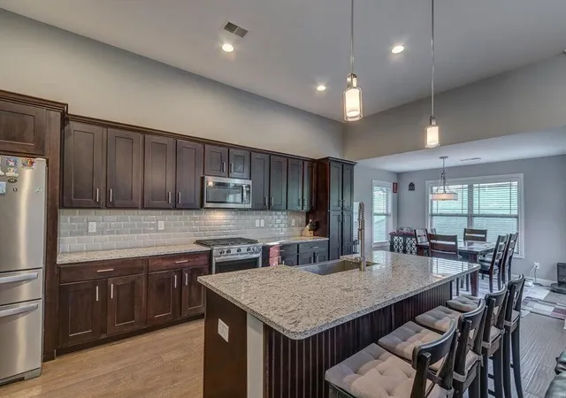Photo 3 of Single family home for sale at 268 Harbor Village Dr, Georgetown, KY 40324 | MLS# 25000016 | Listing updated on 2026-10-01