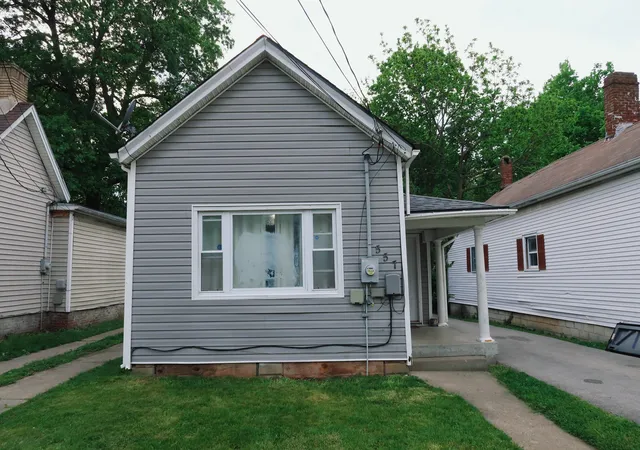 Photo 1 of Single family home for sale at 557 Chestnut St, Lexington, KY 40508 | MLS# 25012169 | Listing updated on 2025-12-29