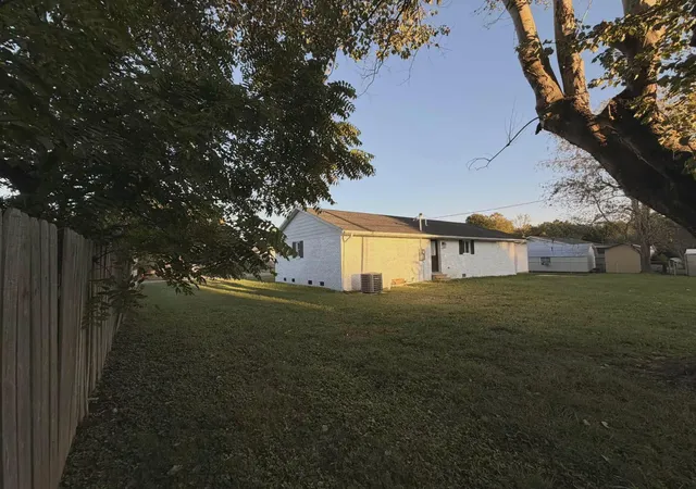 Photo 2 of Single family home for sale at 60 Meadowlark Cir, Corbin, KY 40701 | MLS# 25014680 | Listing updated on 2025-12-08
