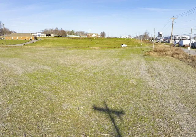Photo 3 of Land for sale at 006 Rolling Hills Blvd, Monticello, KY 42633 | MLS# 25000468 | Listing updated on 2025-12-30