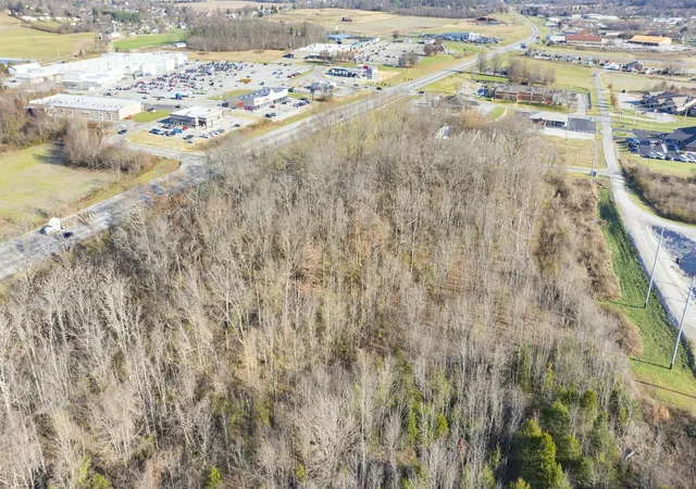 4th image of 008 Rolling Hills Blvd, Monticello, KY 42633 | MLS# 25000469