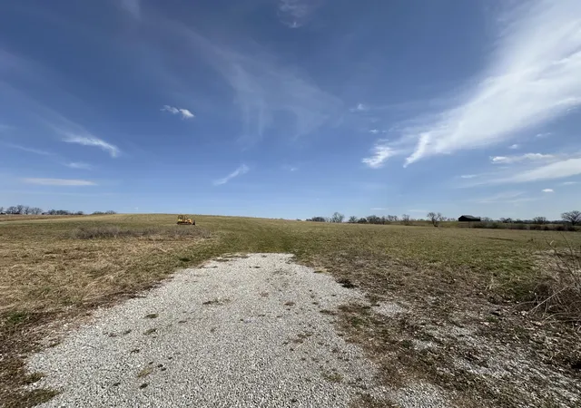 Photo 1 of House for sale at 53 Walnut Grv Rd, Carlisle, KY 40311 | MLS# 25004861 | Listing updated on 2025-09-14