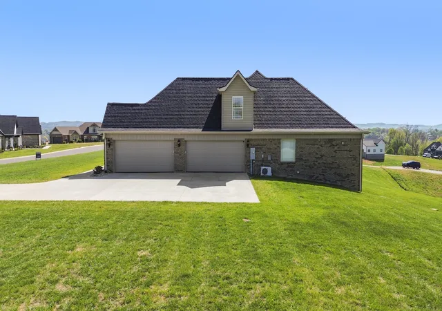 5th image of 24 Shimmering Moon Dr, Somerset, KY 42503 | MLS# 24003021