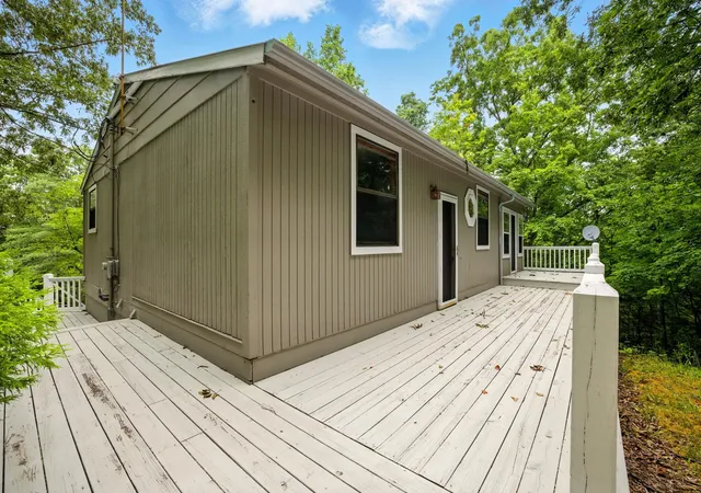 Photo 3 of Single family home for sale at 2019 Clifty Crk Rd, Jamestown, KY 42629 | MLS# 25014174 | Listing updated on 2025-09-12