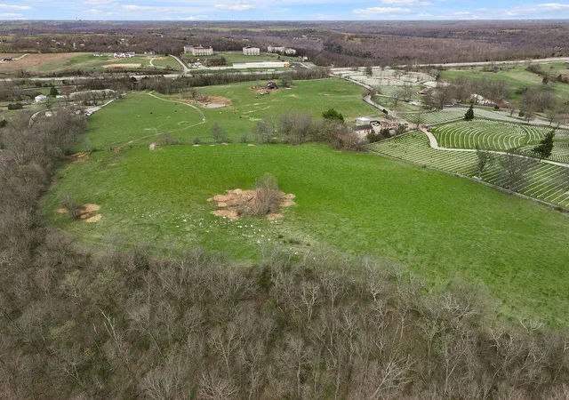 3rd image of 7100 Old Danville Rd, Nicholasville, KY 40356 | MLS# 25005670