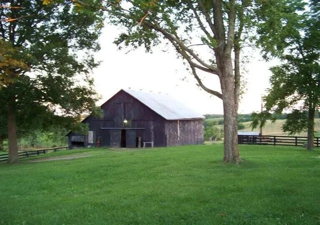 1st image of 1455 B Irvine Rd, Winchester, KY 40391 | MLS# 24020076