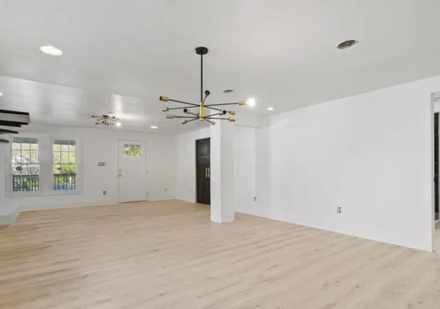 Photo 4 of Single family home for sale at 119 Withers Ave, Lexington, KY 40505 | MLS# 24011828 | Listing updated on 2025-10-20