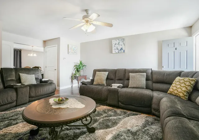 Photo 4 of Single family home for sale at 917 Dawson Creek Way, Lexington, KY 40511 | MLS# 25004604 | Listing updated on 2025-09-12