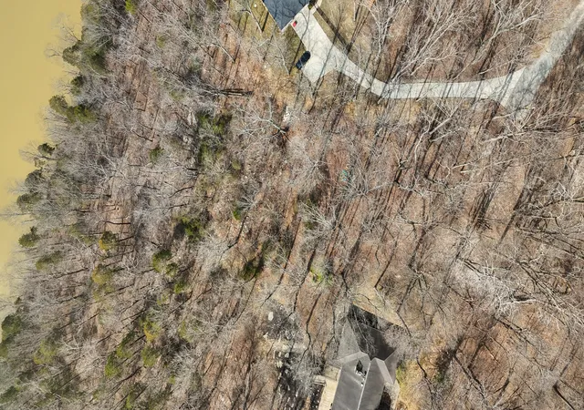 2nd image of 116 Deer Ln, Richmond, KY 40475 | MLS# 25004660