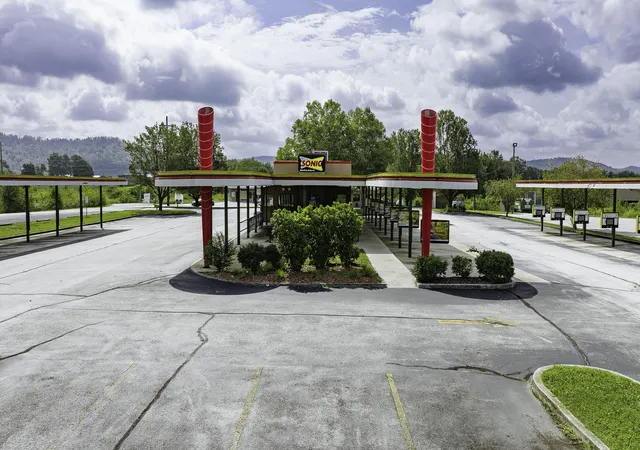 2nd image of 54 Access Dr, Monticello, KY 42633 | MLS# 25001213