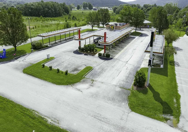 4th image of 54 Access Dr, Monticello, KY 42633 | MLS# 25001213