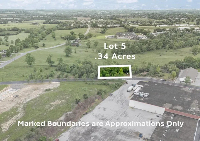 3rd image of 547 Legion Dr, Harrodsburg, KY 40330 | MLS# 25010322