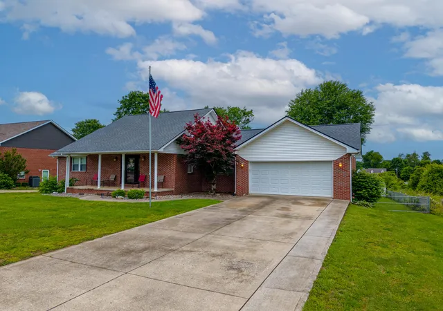 Photo 2 of Single family home for sale at 63 Harmons Way, Somerset, KY 42503 | MLS# 25009847 | Listing updated on 2025-11-08