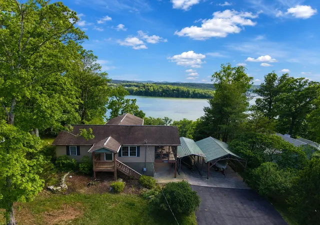 Photo 1 of Single family home for sale at 564 Lakescene Subd St, Nancy, KY 42544 | MLS# 25011625 | Listing updated on 2026-07-23
