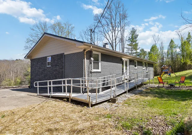 Photo 3 of Single family home for sale at 245 Upper Bar Hill Rd, Williamsburg, KY 40769 | MLS# 25006513 | Listing updated on 2025-09-16