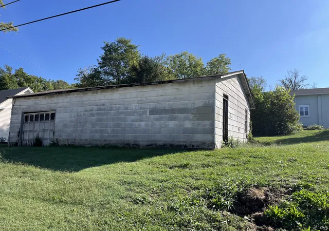 28th image of 401 E Main St, Danville, KY 40422 | MLS# 25008486
