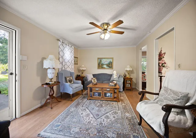 Photo 2 of Single family home for sale at 44 Skyline View Dr, London, KY 40744 | MLS# 25014327 | Listing updated on 2025-12-31