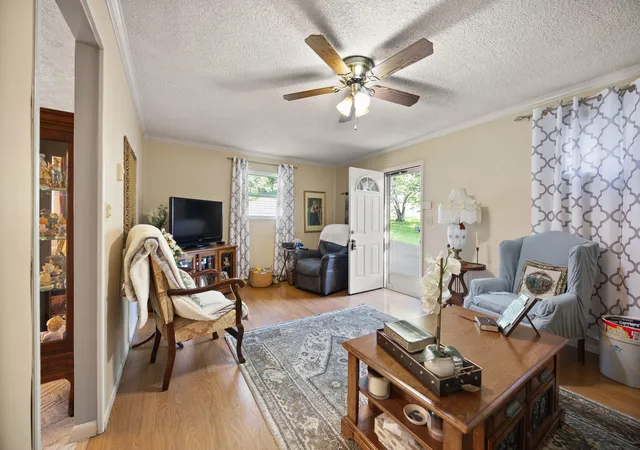 Photo 3 of Single family home for sale at 44 Skyline View Dr, London, KY 40744 | MLS# 25014327 | Listing updated on 2025-12-31