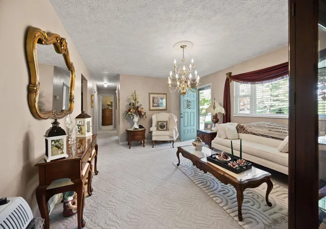 Photo 4 of Single family home for sale at 44 Skyline View Dr, London, KY 40744 | MLS# 25014327 | Listing updated on 2025-12-31