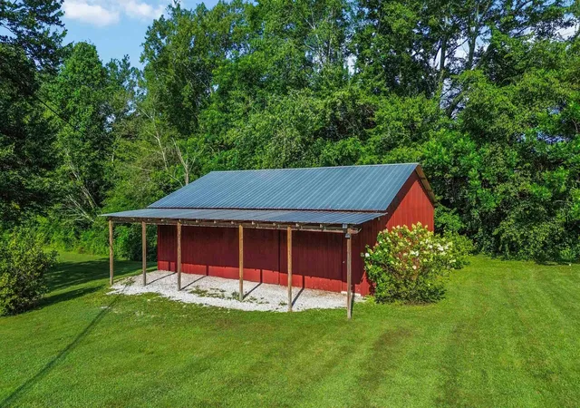 Photo 4 of Single family home for sale at 4265 Cumberland Fls Hwy, Corbin, KY 40701 | MLS# 25014752 | Listing updated on 2026-02-11
