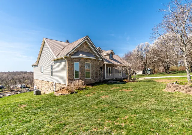 2nd image of 1794 Hunter Dr, Lancaster, KY 40444 | MLS# 25006508