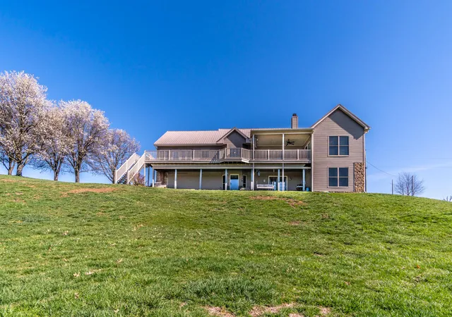 3rd image of 1794 Hunter Dr, Lancaster, KY 40444 | MLS# 25006508