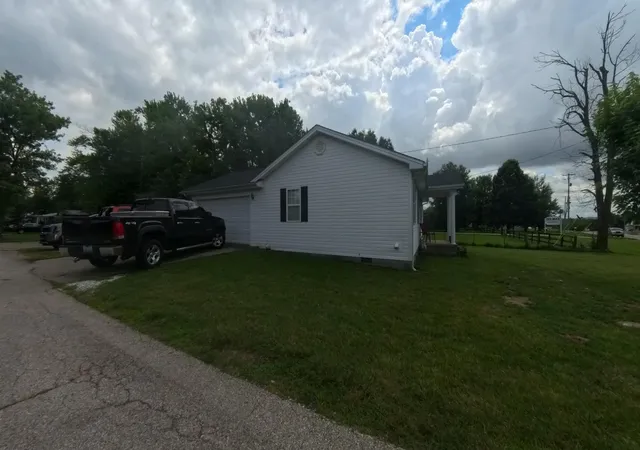 Photo 2 of Single family home for sale at 4623 Camargo Rd, Camargo, KY 40353 | MLS# 25015344 | Listing updated on 2026-01-16