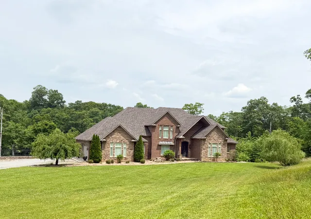 1st image of 111 Leveridge Ct, Jamestown, KY 42629 | MLS# 25012349